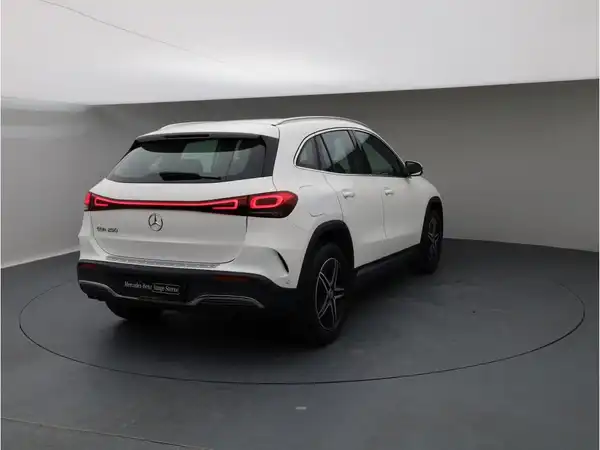 MERCEDES-BENZ EQA 250 (6/28)