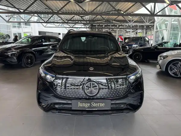 MERCEDES-BENZ EQB 300 4M (6/23)