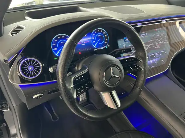 MERCEDES-BENZ EQE 350 4M SUV (18/30)