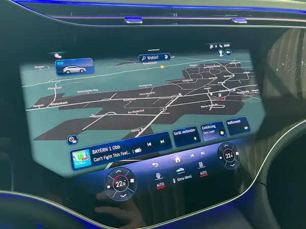 MERCEDES-BENZ EQE 350 4M SUV (22/30)