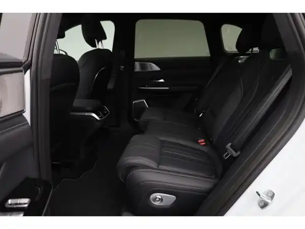 XPENG G9 RWD Long Range 2025 (12/30)